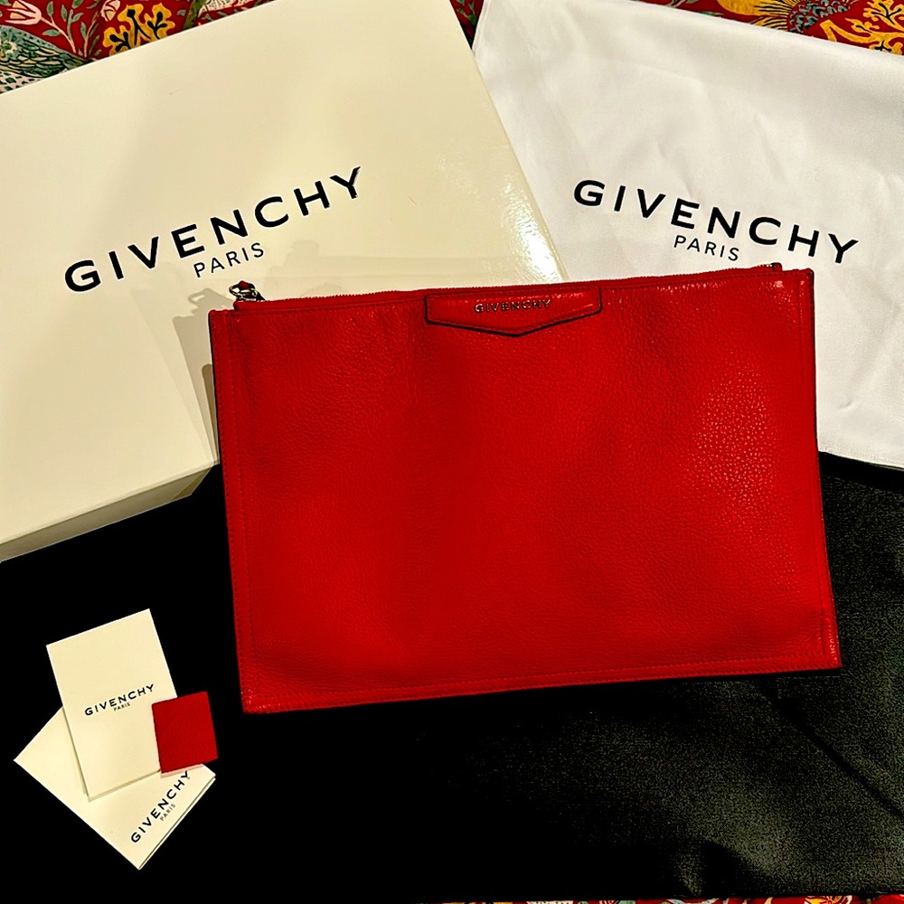 Givenchy Large Antigone Leather Pouch Bright Red